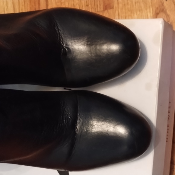 Make an offer !!!! Leather Nine west black ankle boots - Picture 3 of 9